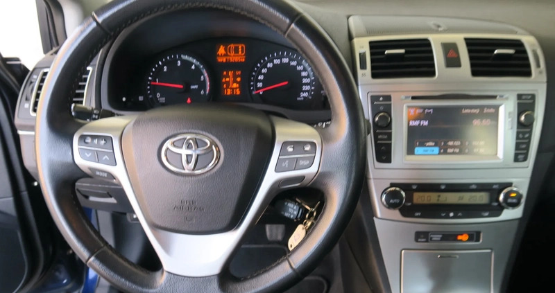Toyota Avensis cena 36700 przebieg: 153000, rok produkcji 2012 z Skierniewice małe 301